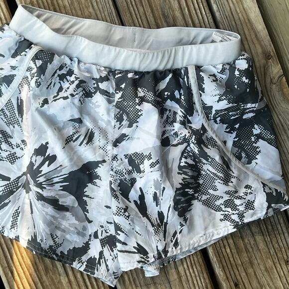 Nike Heat Gear with undies, elastic waistband. Women's size M, Loose shorts - Picture 2 of 6